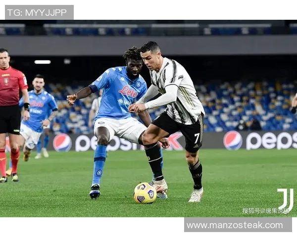 中超激战：尤文图斯大胜热刺三球零封全场观众欢呼雀跃