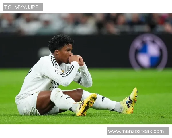 里昂逆袭巴黎圣日耳曼乌龙球成比赛转折点引发热议