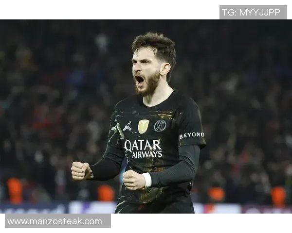 欧冠大战切尔西与巴黎圣日耳曼激战成平局乌龙球成全场焦点分析